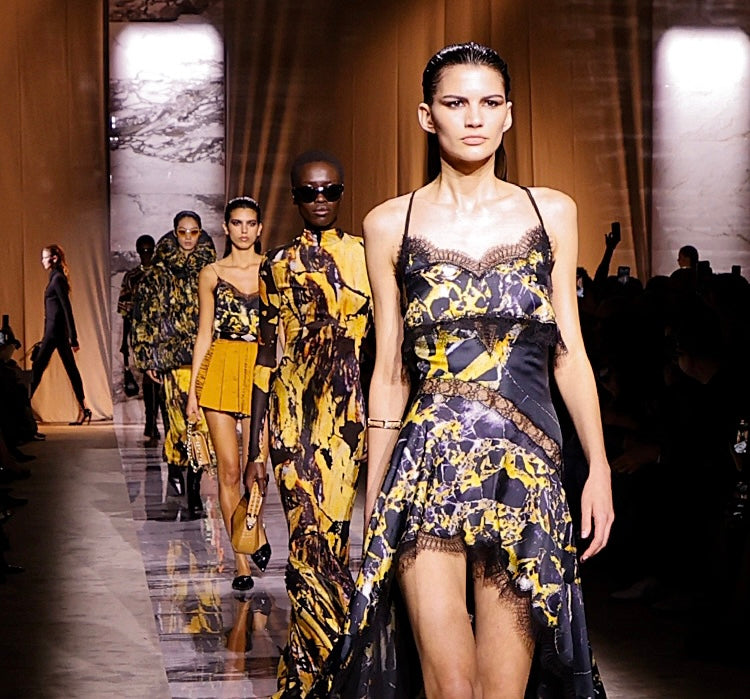 Charger l'image dans la galerie, MILAN FASHION WEEK ( ALF FIRST EXPERIENCE ) MAHI