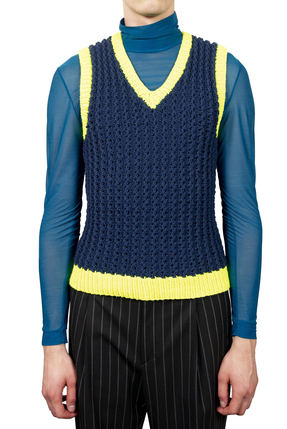 Charger l'image dans la galerie, SLEEVELESS SWEATER