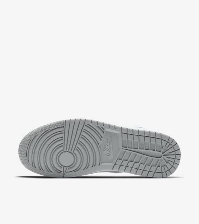 Charger l'image dans la galerie, NIKE AIR JORDAN 1 HYPER ROYAL