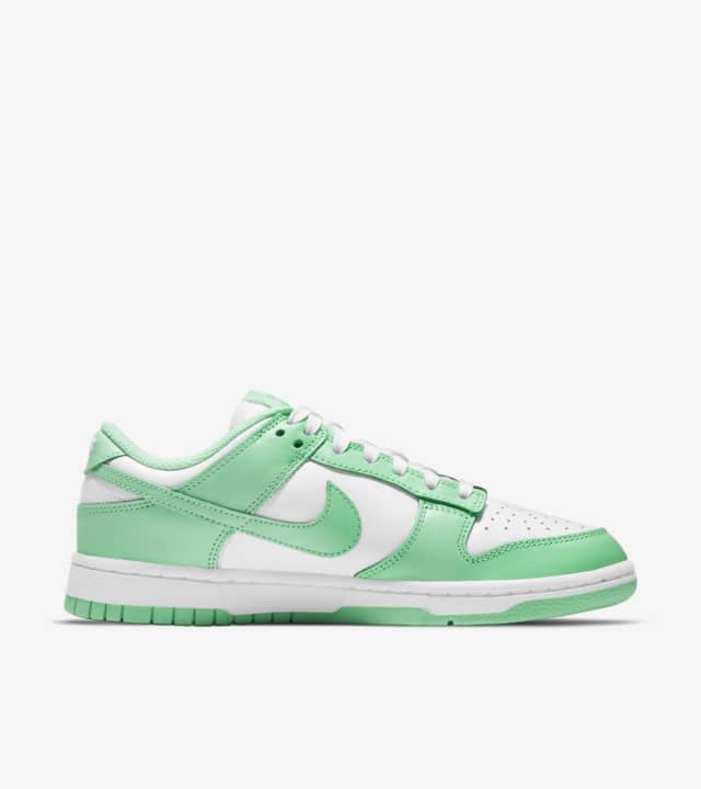 NIKE DUNK LOW GREEN GLOW