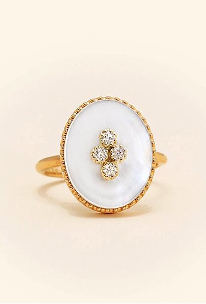 18K YELLOW GOLD,  MOTHER-OF-PEARL